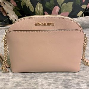 Michael Kors Crossbody purse